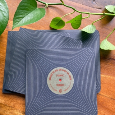 Cabeça de sol em cima do trem [ remix ], de Thiago E